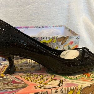 Elegant Black Women's Shoes by Jeffrey Campbell